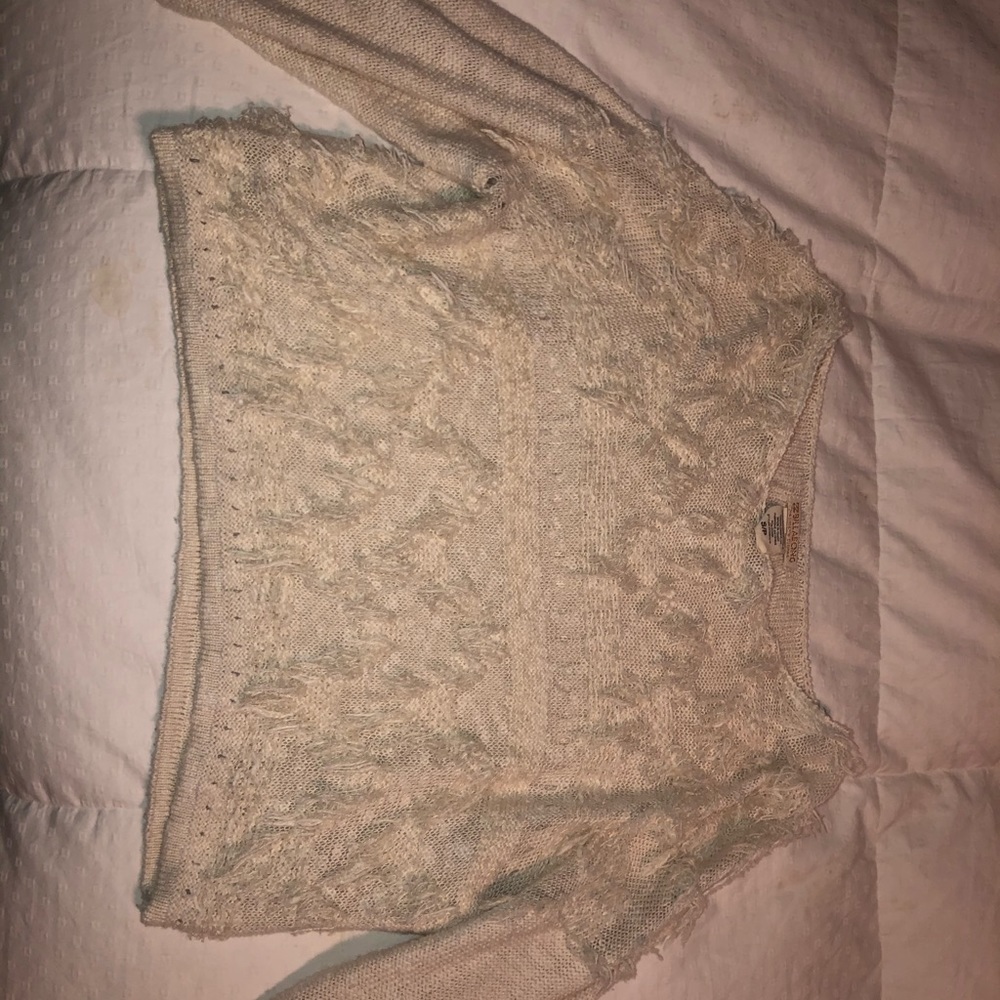 Billabong cropped knitted shirt